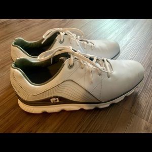 Men’s Pro FootJoy Golf Shoes